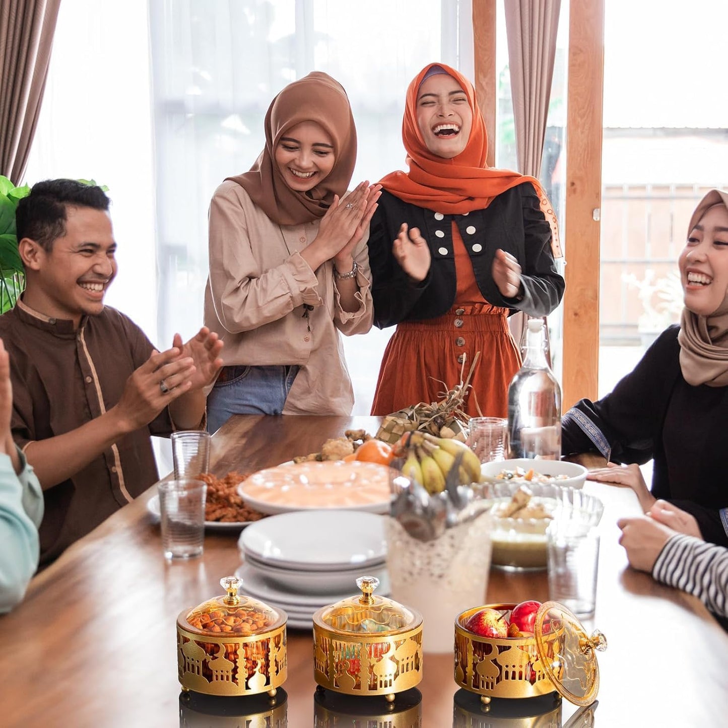 صواني رمضان بغطاء، زينة مائدة رمضان وعيد مبارك