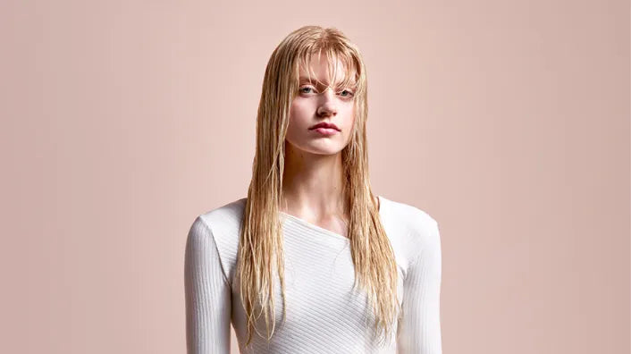 Dyson Air Strait Strawberry Bronze Gifting